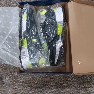 Polo Ralph lauren sneaker size 12,black/safe suede/air mesh Nwt/Nwb